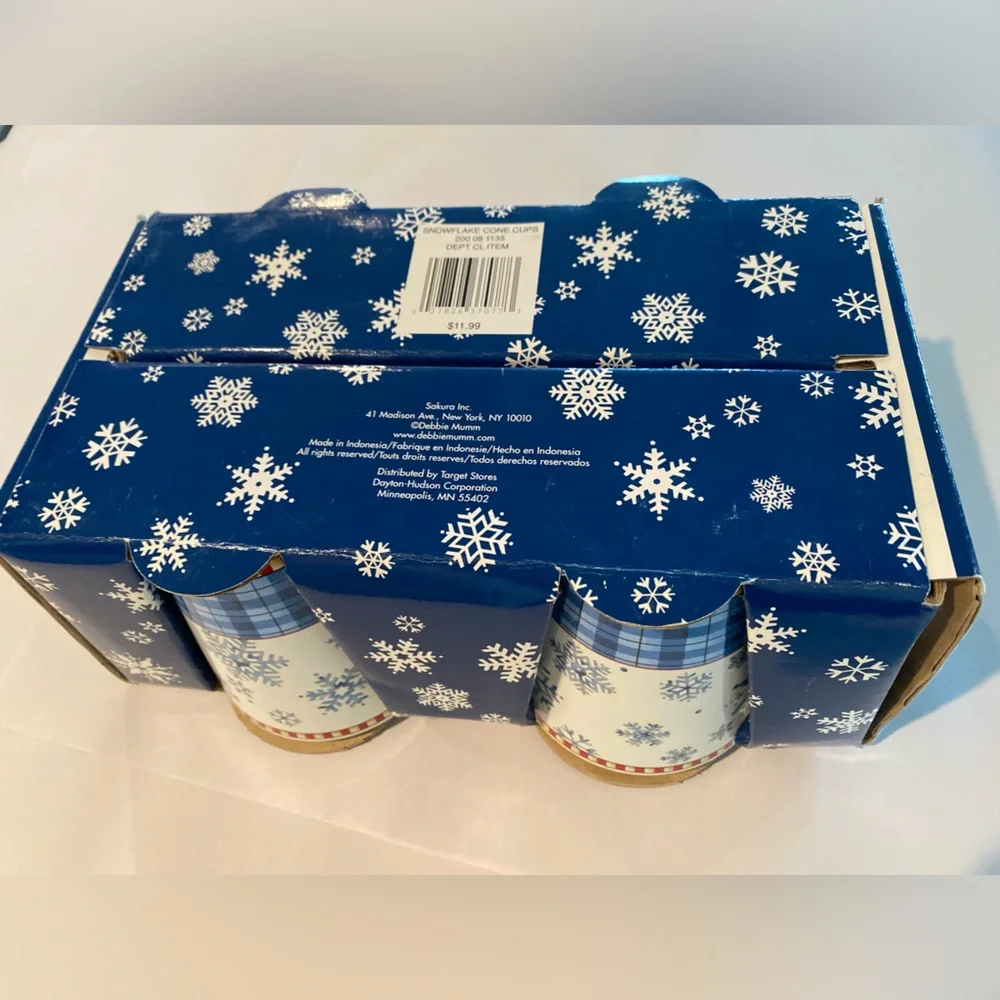 Debbie Mumm snowflake stoneware